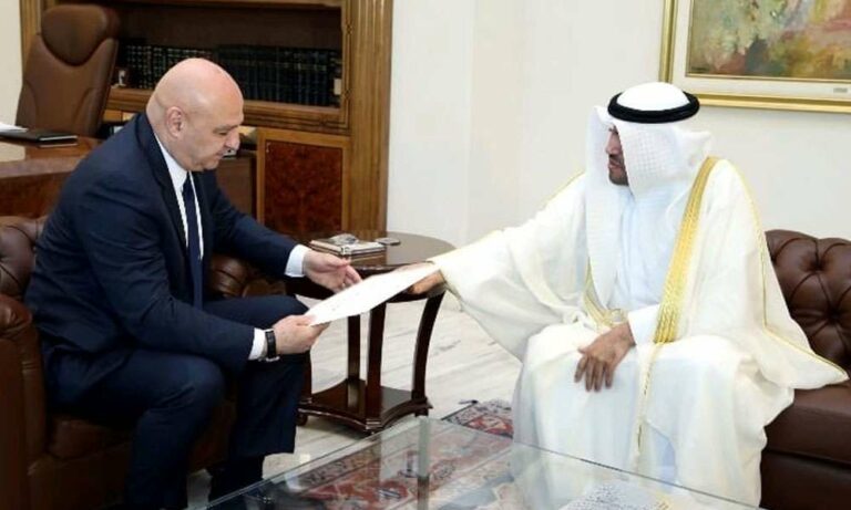 الرئيس-اللبناني-يتسلم-دعوة-رسمية-لزيارة-دولة-الكويت-في-مايو-المقبل