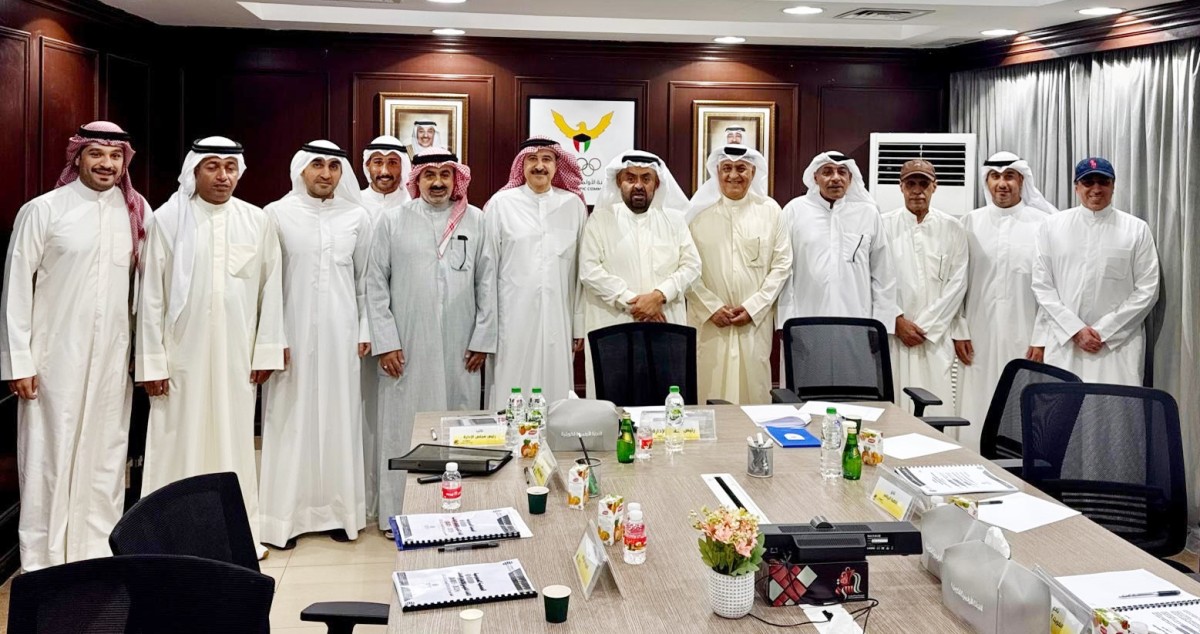 البدر-يشيد-بدور-عمومية-الألعاب-المائية