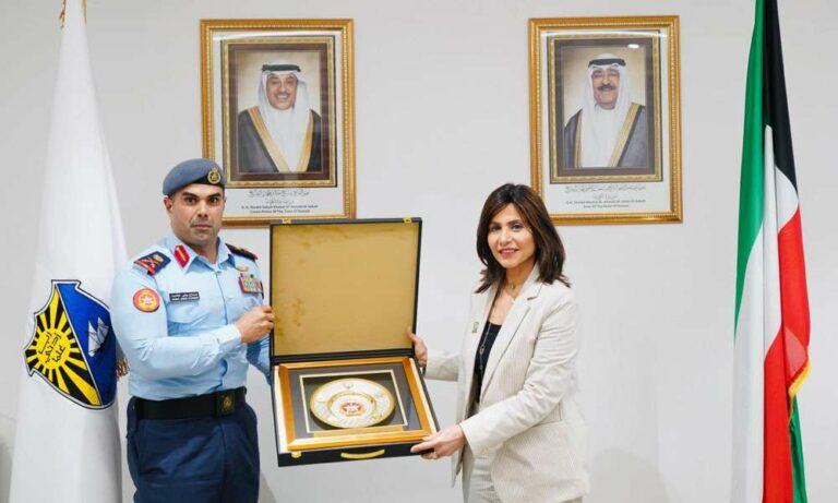 نائب-رئيس-الأركان-ومديرة-جامعة-الكويت-يبحثان-أوجه-التعاون-المشترك