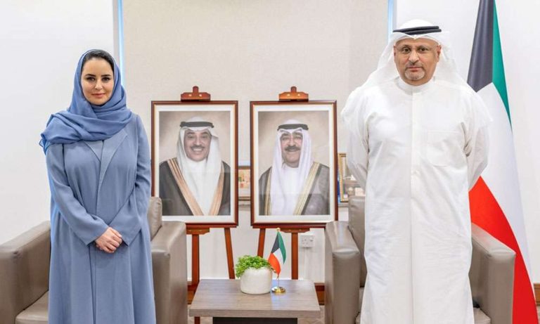 وزير-الاتصالات-يبحث-مع-أمين-عام-“التعاون-الرقمي”-سبل-تعزيز-التكامل-الاقتصادي-والتكنولوجي