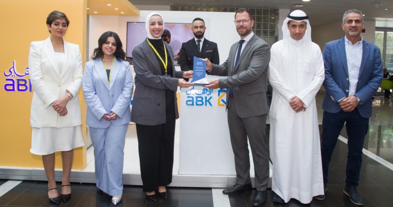 'الأهلي'-يدعم-توظيف-الشباب-من-خلال-رعايته-الذهبية-لمعرض-جامعة-الخليج