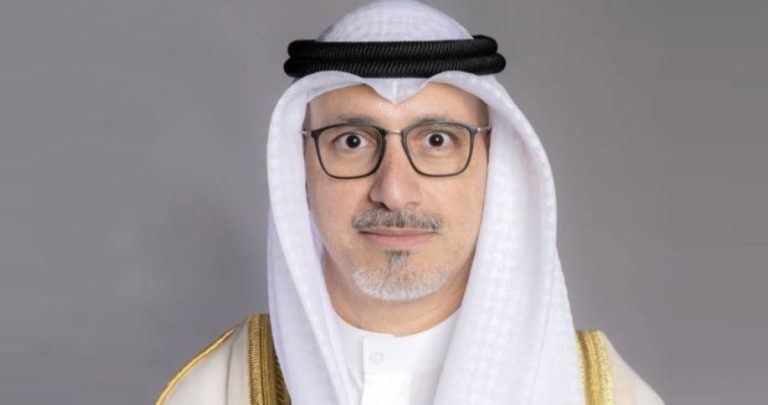 وزير-التجارة-يسحب-22-قسيمة-صناعيّة-وحرفيّة-مخالفة