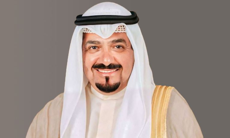 سمو-رئيس-مجلس-الوزراء-يعود-إلى-أرض-الوطن