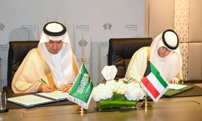 وزير-الإسكان-يعلن-توقيع-اتفاقية-مع-السعودية-لتبادل-الخبرات-بمجال-الإسكان-والبلديات