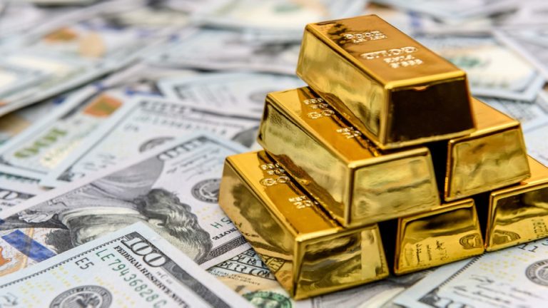 الذهب-يخفت-بريقه-أمام-صحوة-الدولار