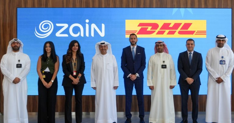 'زين'-أول-مشغل-اتصالات-في-الكويت-يعتمد-'dhlgogreen-plus'