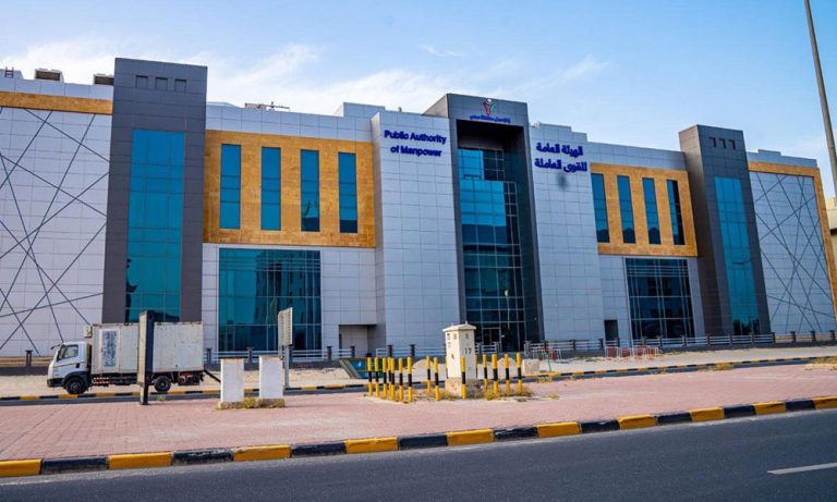 القوى-العاملة:-بدء-حظر-العمل-بالأماكن-المكشوفة-من-11-صباحا-إلى-4-مساء-من-يوم-غد-وحتى-نهاية-اغسطس