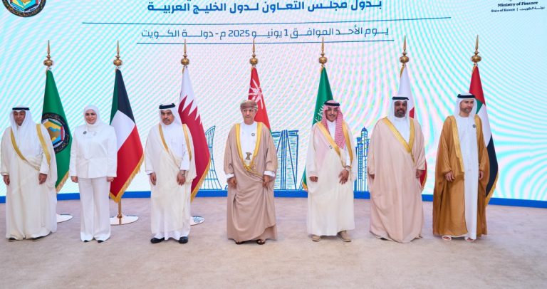 الفصام-ترسم-ملامح-المرحلة-:-تكامل-خليجي-لتنمية-الإقليم