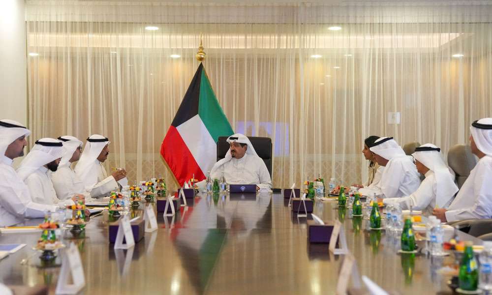 سمو-رئيس-مجلس-الوزراء-يترأس-اجتماعا-للجنة-متابعة-توفير-الخدمات-المرتبطة-بالمشروعات-الإسكانية