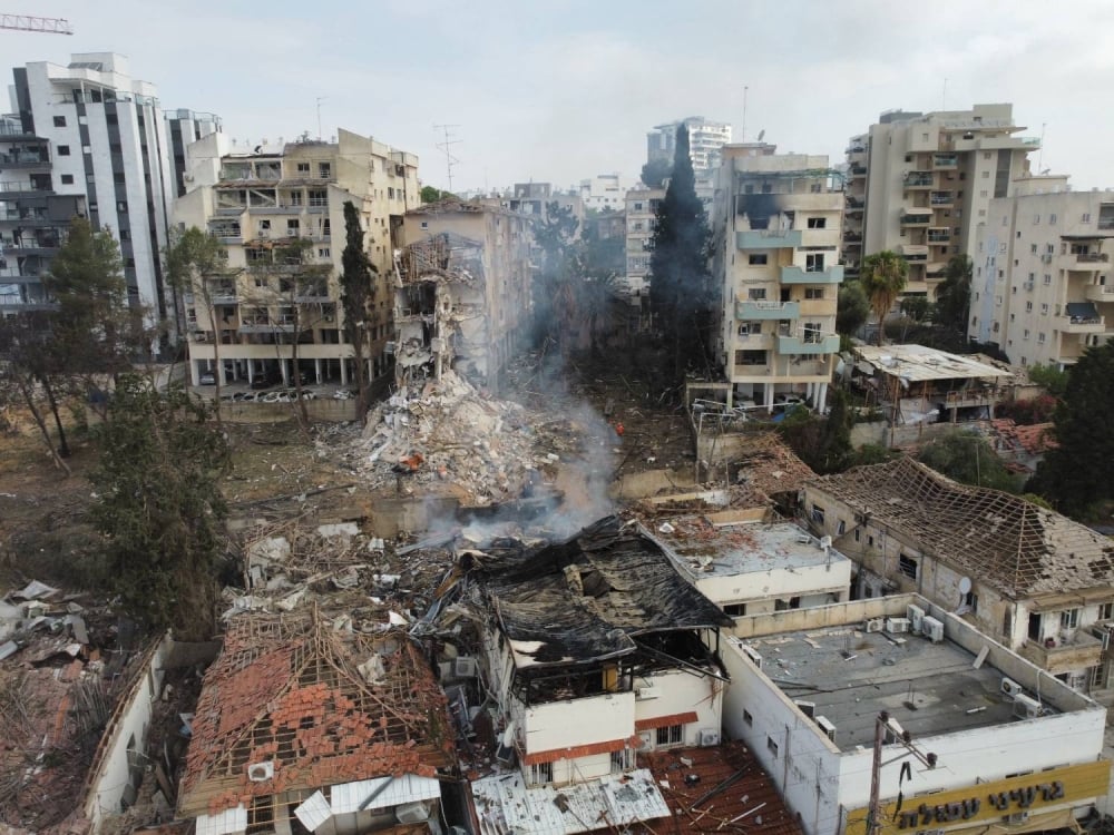 الجيش-الإسرائيلي:-مقتل-6-أشخاص-و180-جريحاً-جراء-القصف-الإيراني-على-تل-أبيب