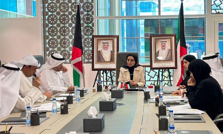 وزيرة-الشؤون-تعقد-اجتماعا-موسعا-لبحث-مستجدات-الأوضاع-ومراجعة-المخزون-الاستراتيجي