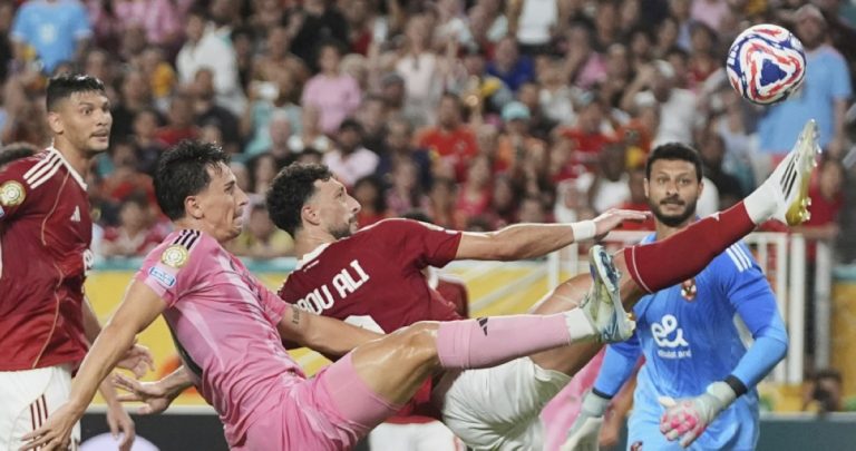 الأهلي-يفتتح-مشوار-المونديال-بتعادل-مع-ميامي