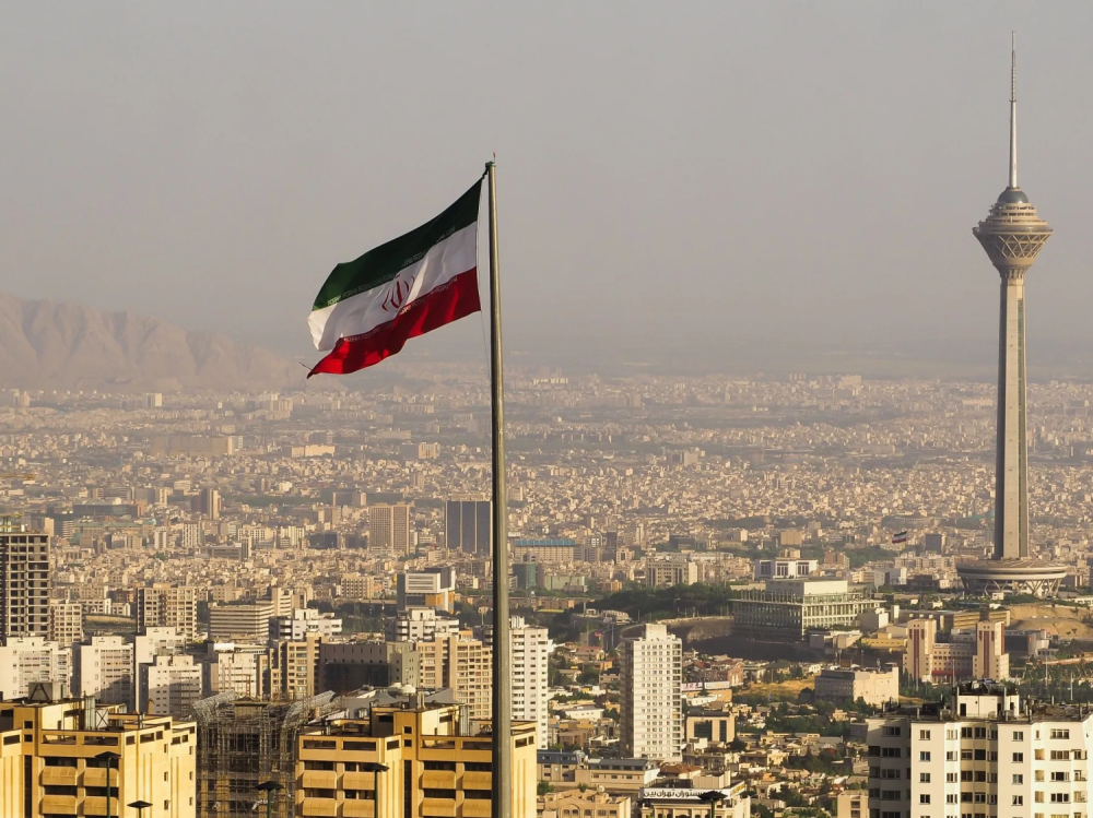 إيران-ترد-على-دعوة-ترمب:-لن-نستسلم-وأي-هجوم-أمريكي-سيقابل-بعواقب-وخيمة