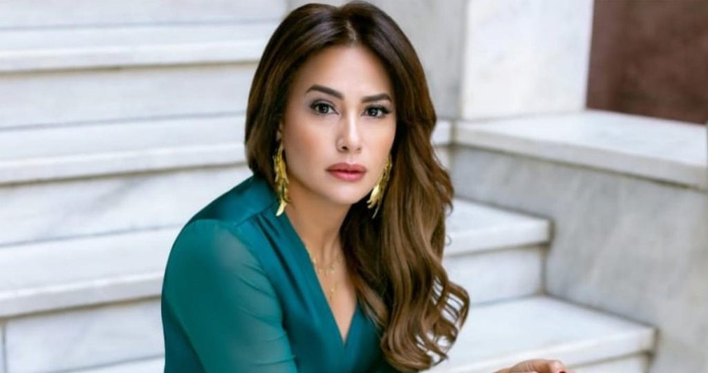 حملة-للدفاع-عن-ترحيل-هند-صبري-من-مصر