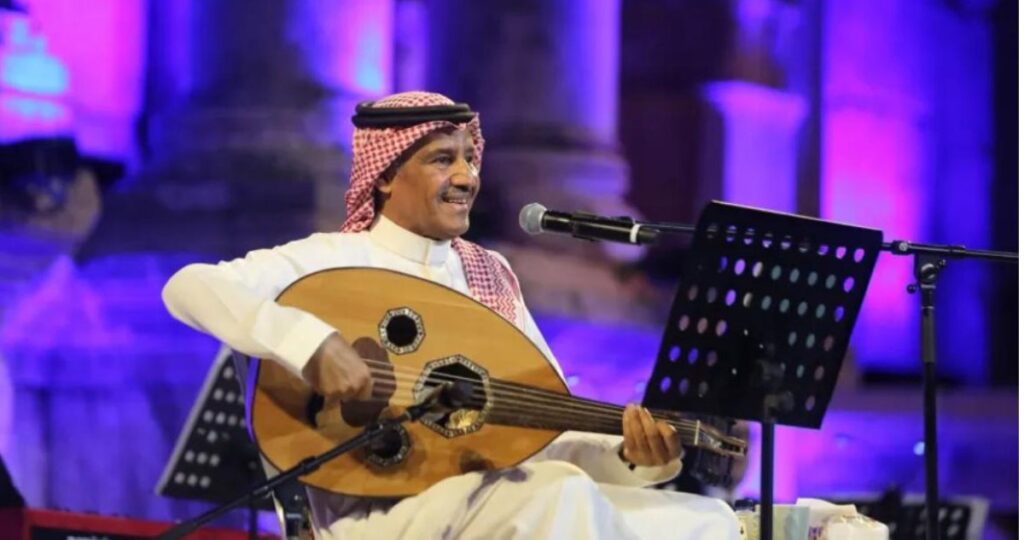 خالد-عبدالرحمن-في-'جرش'-'ضرب'-المنسف-الأردني-بالخمس!