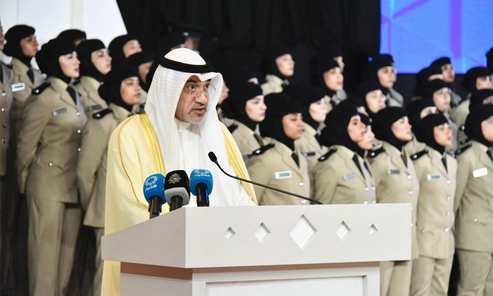 النائب-الأول-لرئيس-مجلس-الوزراء-ووزير-الداخلية-يشهد-حفل-تخريج-الدفعة-14-من-منتسبات-معهد-الشرطة-النسائية