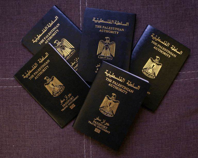 «نيويورك-تايمز»:-الولايات-المتحدة-توقف-منح-التأشيرات-للفلسطينيين