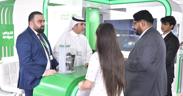 'التجاري'-يختتم-مشاركته-في-معرض-'أوتو-وورلد'