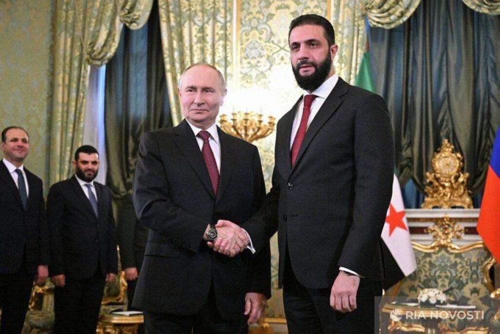 الرئيس-السوري-أحمد-الشرع-يلتقي-بوتين-في-موسكو-لبحث-التعاون-والعلاقات-الثنائية