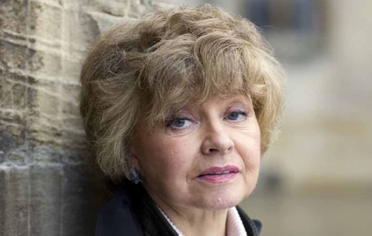 وفاة-الممثلة-البريطانية-برونيلا-سكيلز