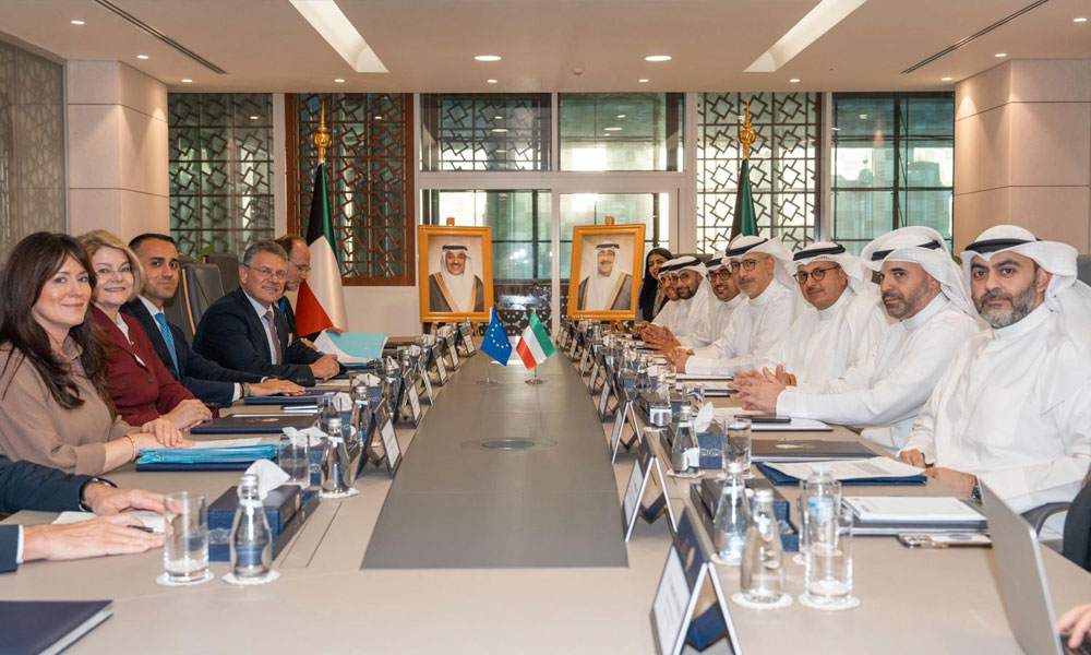 وزيرا-المالية-والتجارة-يبحثان-مع-مفوض-الاتحاد-الأوروبي-للتجارة-والأمن-الاقتصادي-قضايا-اقتصادية-وتجارية