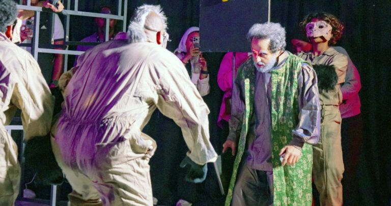 'المثلثات-الدائرية'…-عرض-فلسفي-يؤكد-تنوع-ثقافة-المسرح-في-الكويت