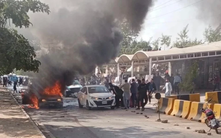 «طالبان-باكستان»-تتبنى-تفجير-إسلام-آباد-الانتحاري-الذي-أسفر-عن-مقتل-12-شخصاً