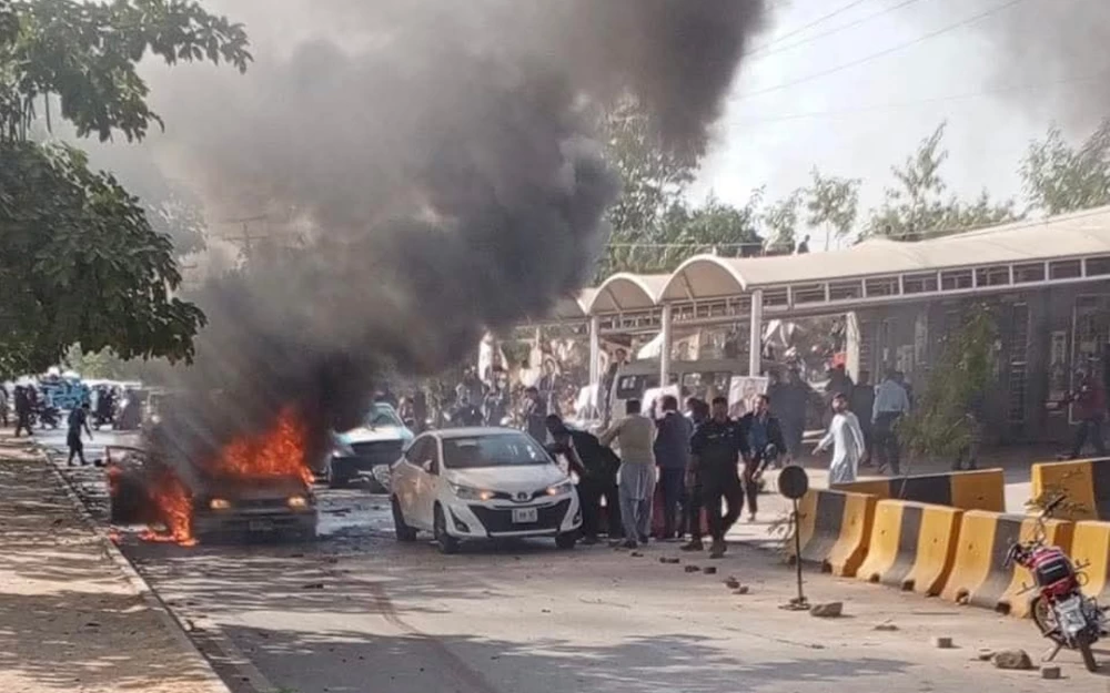 «طالبان-باكستان»-تتبنى-تفجير-إسلام-آباد-الانتحاري-الذي-أسفر-عن-مقتل-12-شخصاً