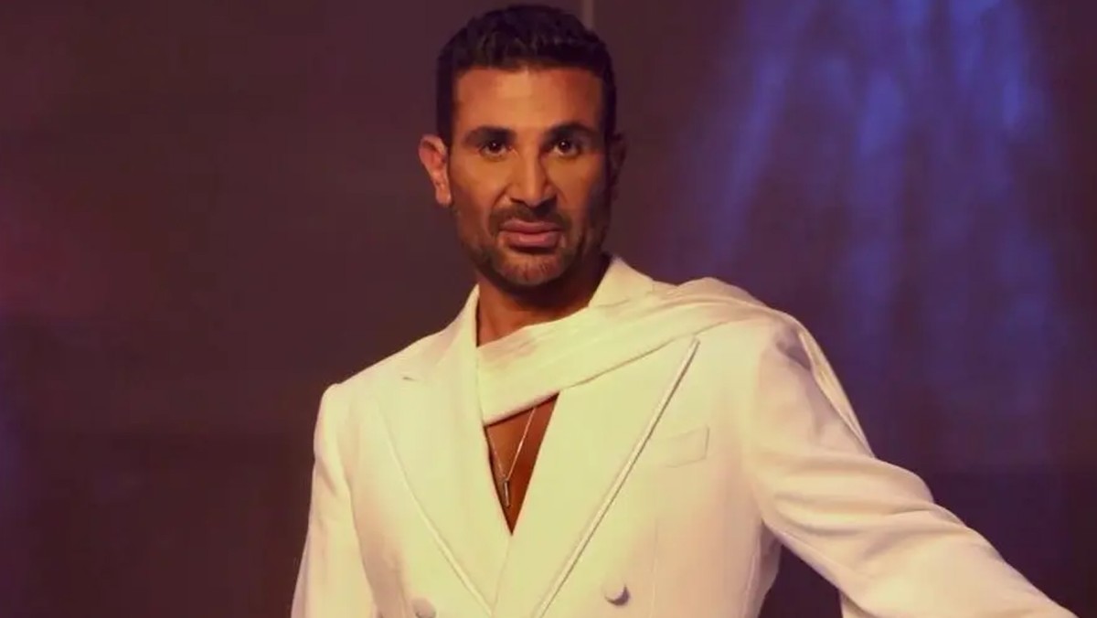 الفنان-أحمد-سعد-ينجو-من-حادث-سير-مروع