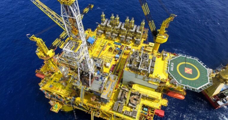 انخفاض-النفط-مع-توقعات-بوقف-القتال-في-أوكرانيا