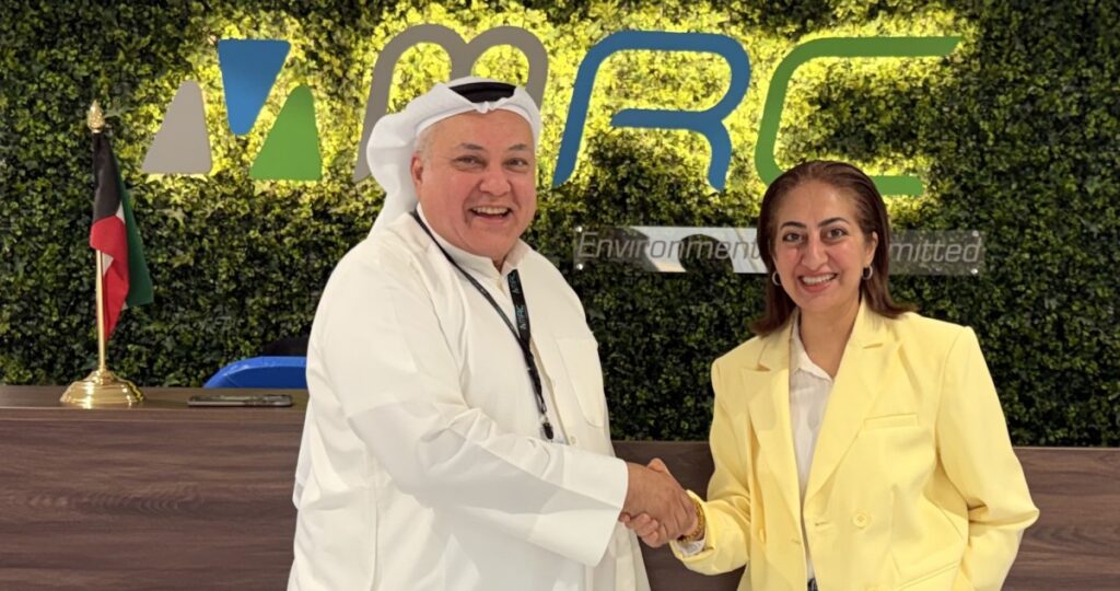 'المعادن'-توقع-مذكرة-تفاهم-مع-'أُمنية'-لتنظيم-فرز-النفايات-البلاستيكية