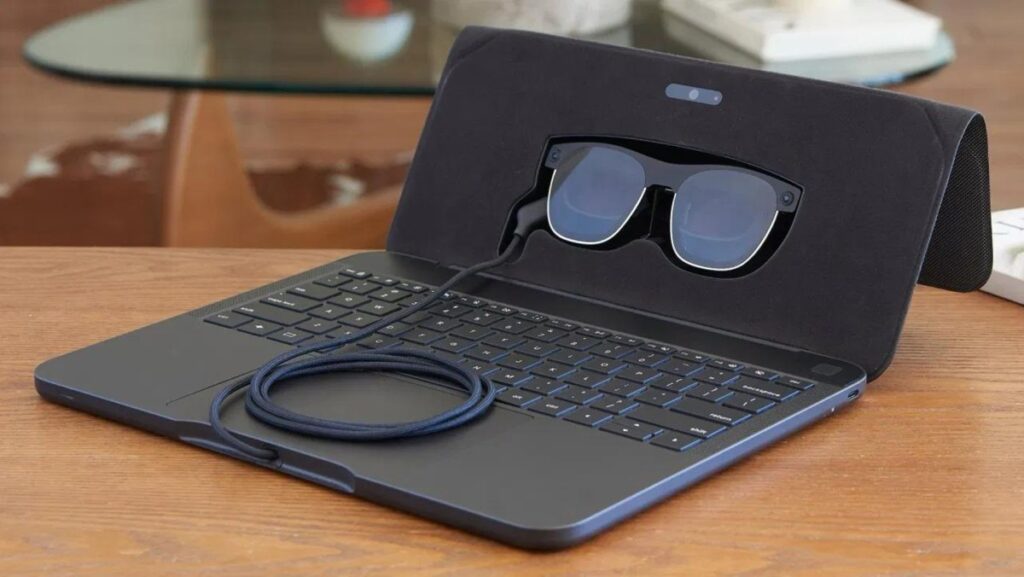 حاسوب-محمول-بلا-شاشة!