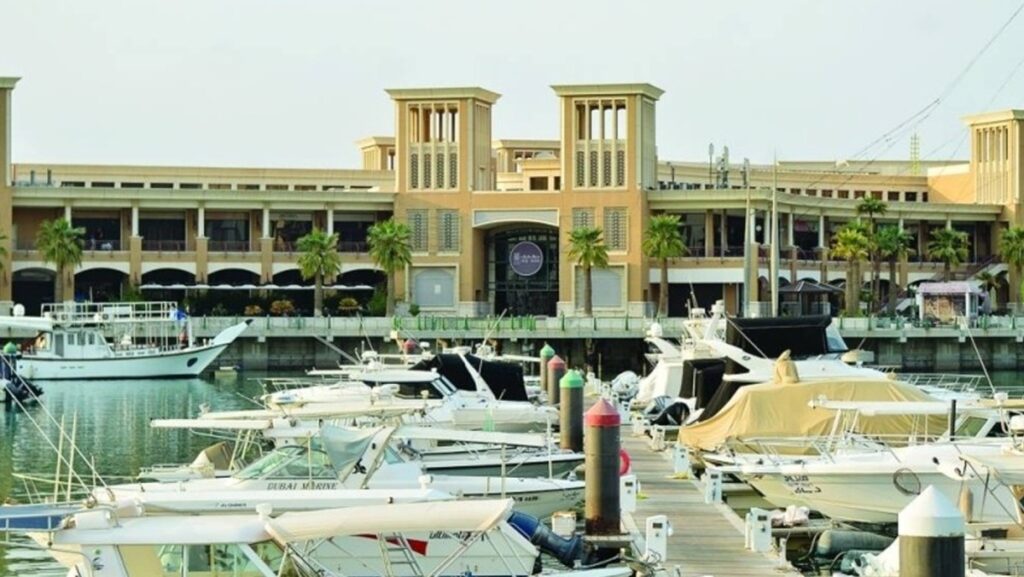 مزايدة-'سوق-شرق'-إلى-المحاسبة-تمهيداً-لتوقيع-العقد