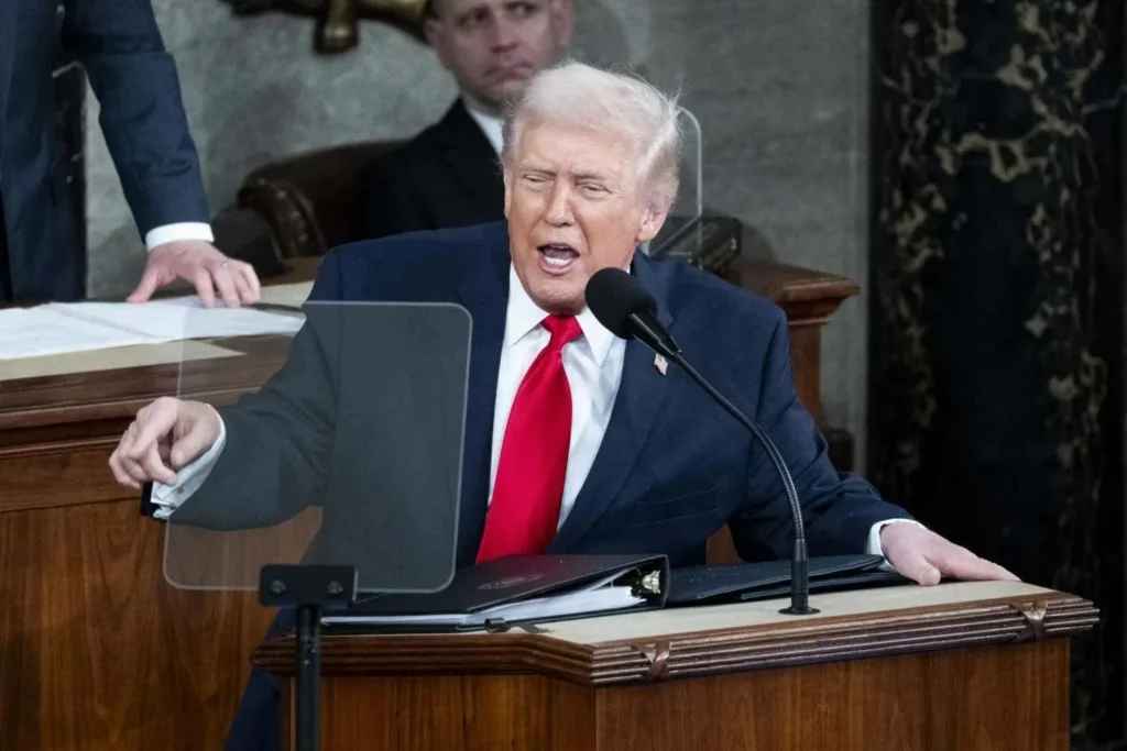 قاضٍ-أمريكي-يرفض-سياسة-ترامب-ترحيل-المهاجرين-سريعاً-لبلدان-بديلة