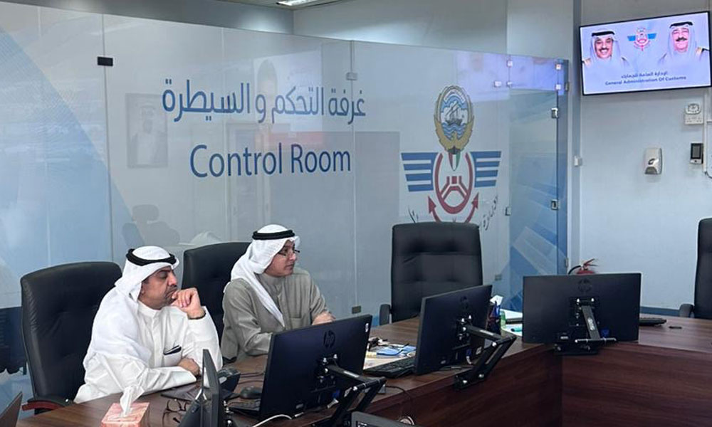 رئيس-الجمارك-يتفقد-جاهزية-غرفة-التحكم-والسيطرة-ويطلع-على-آلية-سير-العمل-والتنسيق-المشترك