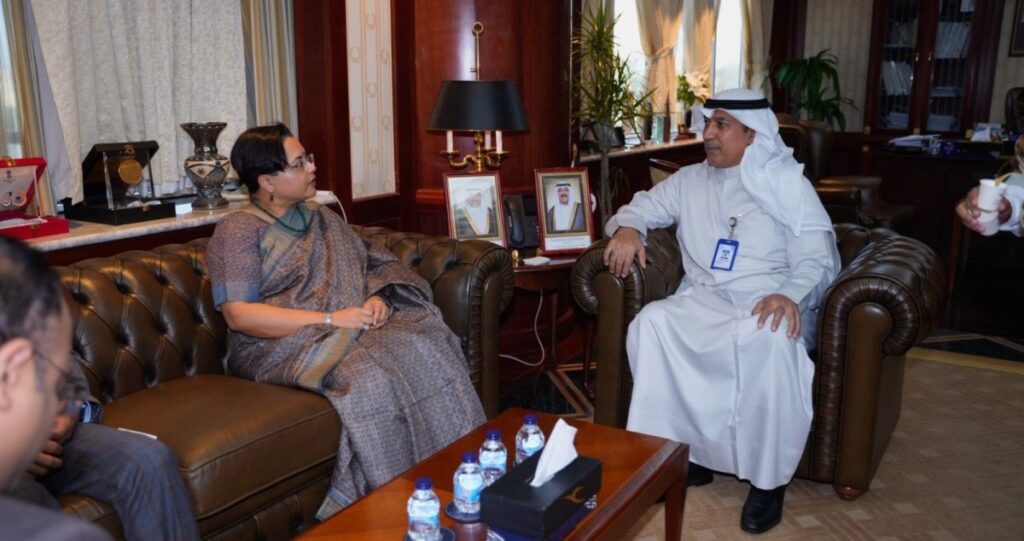 'الكويتية'-تبحث-مع-سفارة-الهند-سبل-تعزيز-التعاون-التجاري-في-قطاع-الطيران