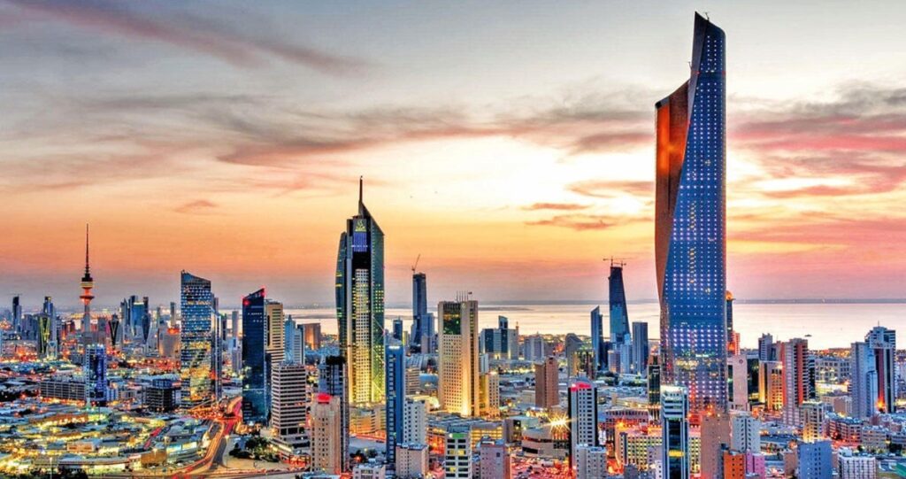 الاقتصاد-الكويتي-يثبت-مرونة-بمواجهة-الأزمات-بعد-شهر-من-الحرب