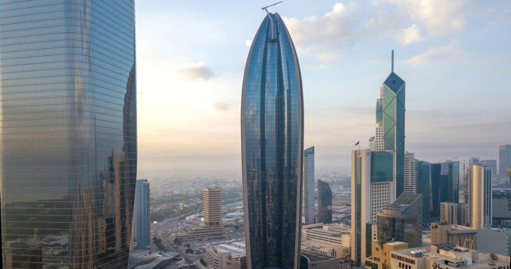 'الوطني'-بتقريره-للاستدامة…-التزام-بتحقيق-أثر-فعلي-طويل-الأمد